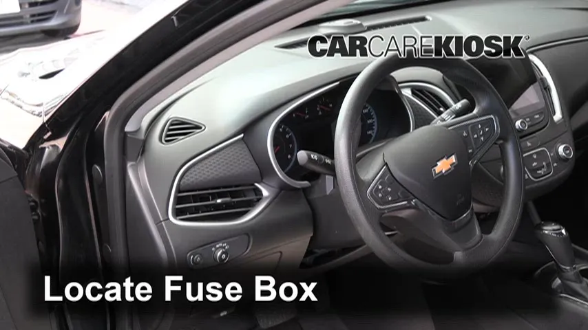 2019 Chevrolet Malibu LS 1.5L 4 Cyl. Turbo Fuse (Interior)